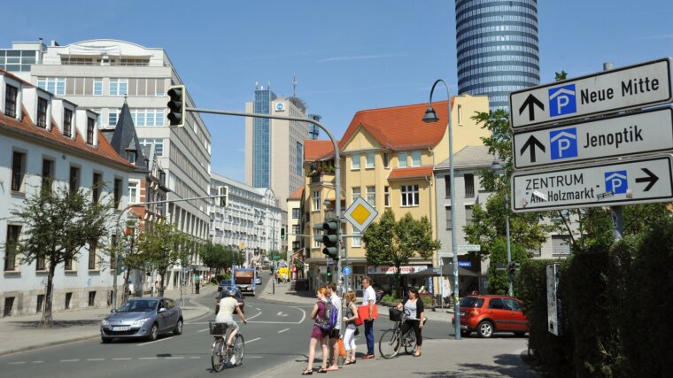 Blick auf Jenaer Stadtzentrum mit Jentower