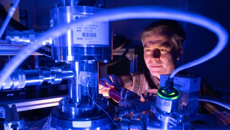 Dr Serge Krasnokutski studies the formation of biomolecules at low temperature in a vacuum.