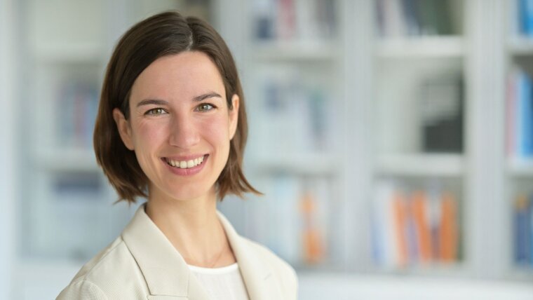 Die Gesundheitswissenschaftlerin Verena Vogt ist neue Professorin für Quantitative Versorgungsforschung am Universitätsklinikum Jena.