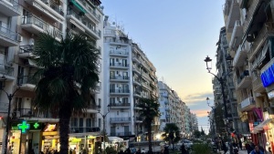 Die Innenstadt von Thessaloniki mit Blick in Richtung Promenade
