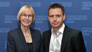 Vizepräsidentin Prof. Dr. Bärbel Kracke und Vizepräsident Prof. Dr. Thomas Pertsch.