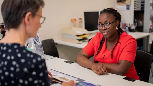 Studentin in der Beratung