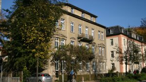 Exterior view of the business incubator at Kahlaische Straße 1