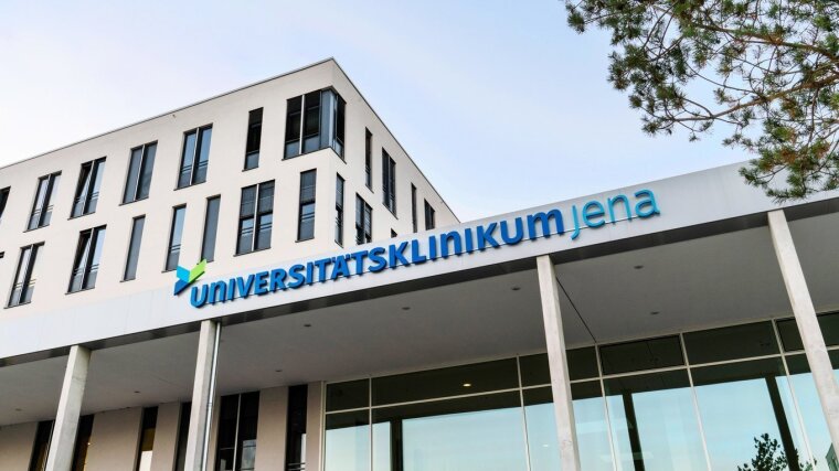 Haupteingang Universitätsklinikum Jena